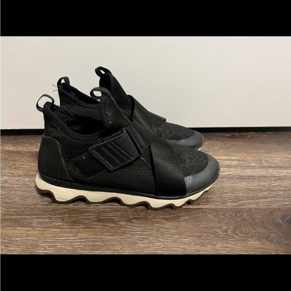 Sorel Kinetic Sneak Black Slip On Shoes Sneakers NL3374-010 Women's Size 8